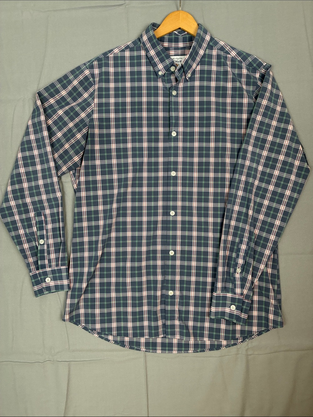 Mizzen+Main Men's XL Button-Down Shirt Green and Navy Plaid Leeward Collection
